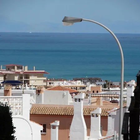 Apartamento Aquiles Torrevieja